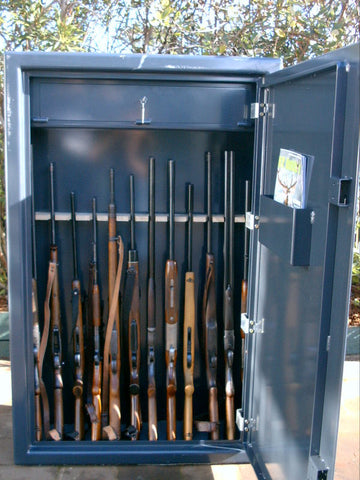 E Licence 3B Gun cabinet with lockable top